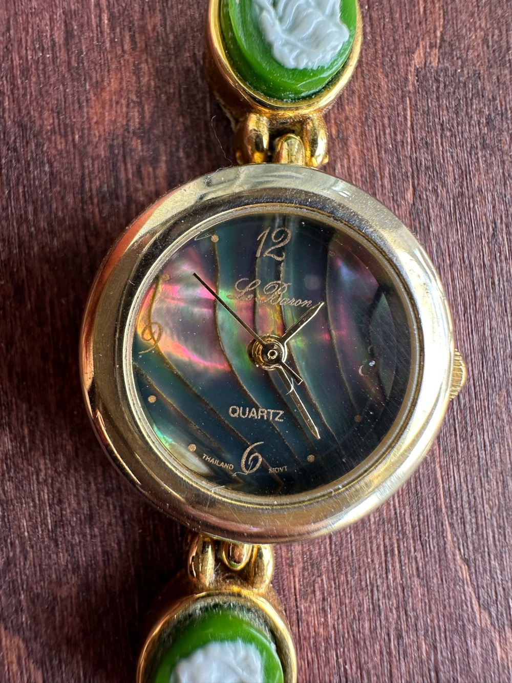Vintage Green Cameo Gold-Tone Women's Quartz Watch with NEW BATTERY